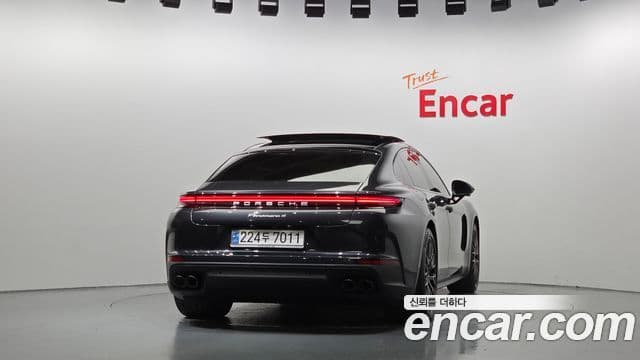 Porsche Panamera (976), 2024 4