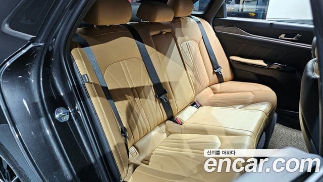 Kia K5 3세대 Signature, 2021 12