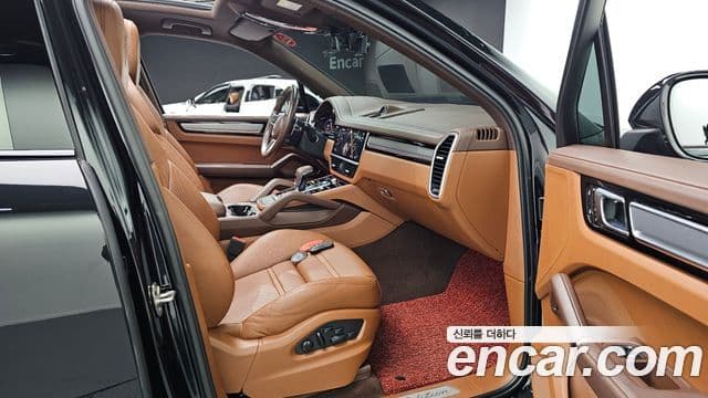 Porsche Cayenne (PO536) 3.0 Platinum Edition, 2023 10