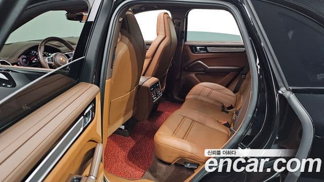 Porsche Cayenne (PO536) 3.0 Platinum Edition, 2023 16