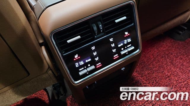 Porsche Cayenne (PO536) 3.0 Platinum Edition, 2023 17