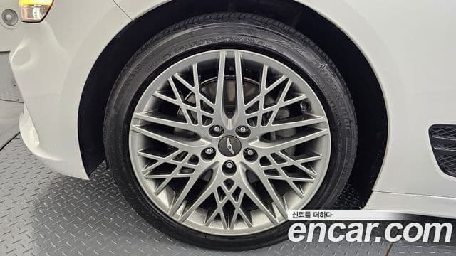 Genesis The / новый New G70, 2021 все фото