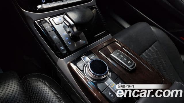 Genesis EQ900 Luxury, 2018 9