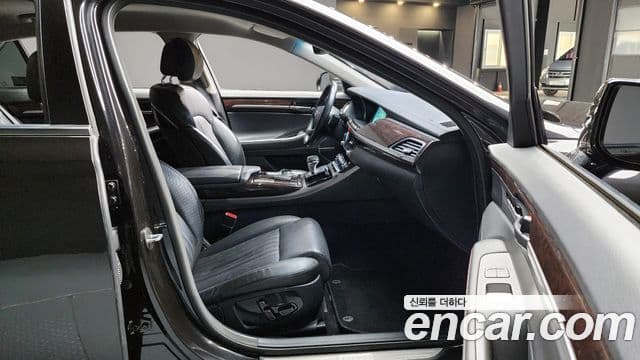 Genesis EQ900 Luxury, 2018 10