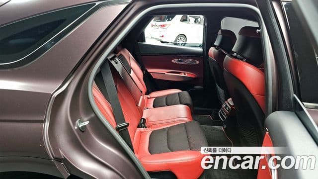 Genesis GV70, 2022 11