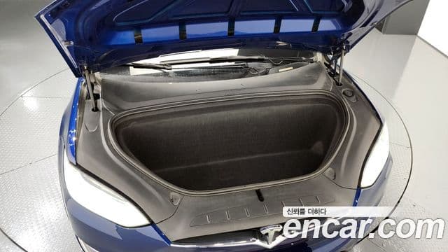 Tesla модель X, 2019 6