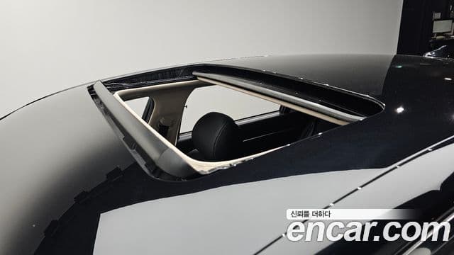 Genesis G90 Premium Luxury, 2020 18