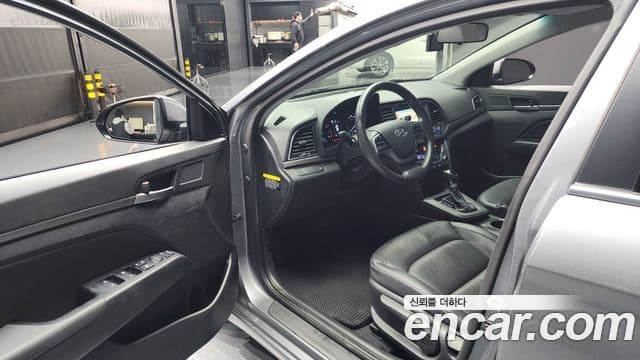 Hyundai Avante AD Modern, 2016 10