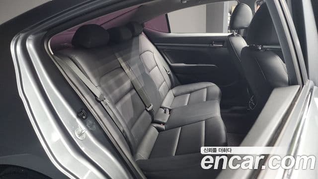 Hyundai Avante AD Modern, 2016 12