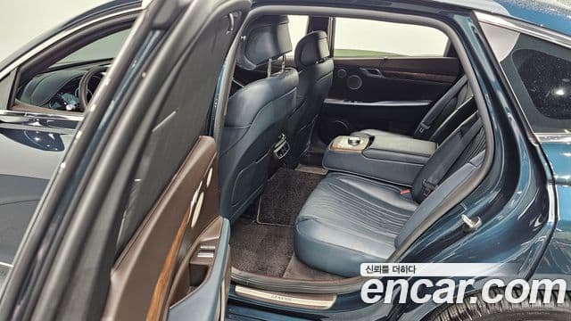 Genesis G80 (RG3) бензин 2.5 турбо AWD, 2023 12