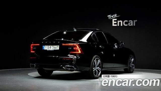 Volvo S60 3세대 B5 R-Design, 2022 2
