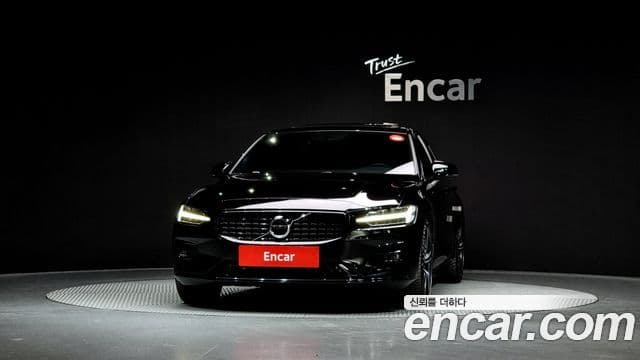 Volvo S60 3세대 B5 R-Design, 2022 3