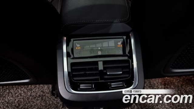 Volvo S60 3세대 B5 R-Design, 2022 19