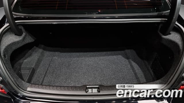 Volvo S60 3세대 B5 R-Design, 2022 20