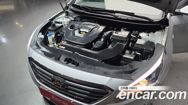 Hyundai LF Sonata Style, 2015 6