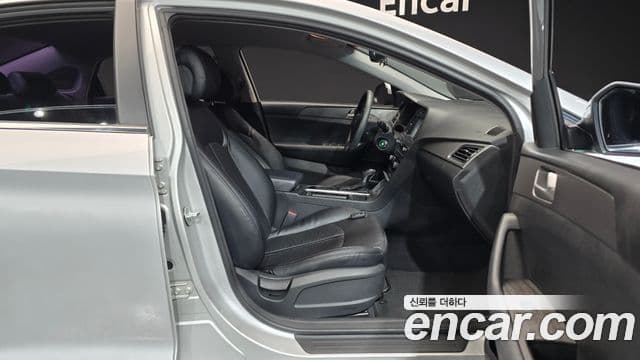 Hyundai LF Sonata Style, 2015 10