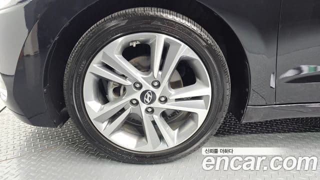 Hyundai Avante AD 1.6 GDI Value Plus, 2017 все фото