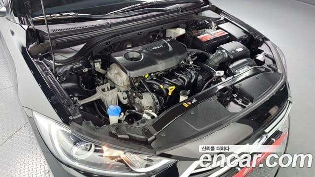 Hyundai Avante AD 1.6 GDI Value Plus, 2017 6