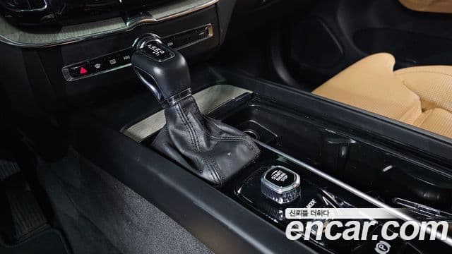 Volvo XC60 2세대 D5 Inscription, 2019 9