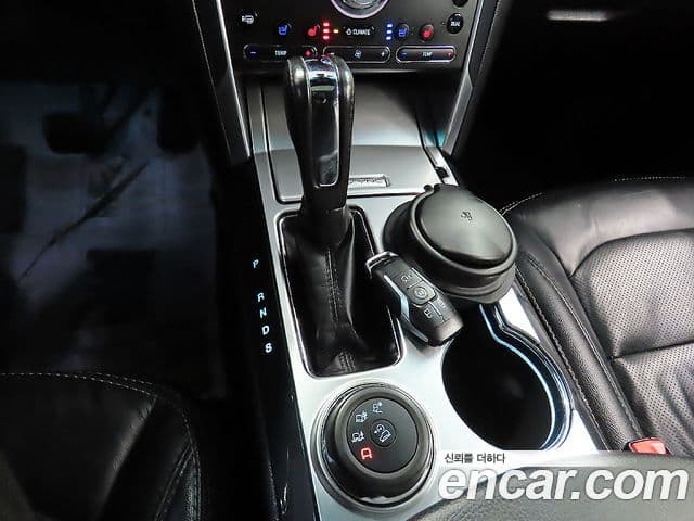 Ford Explorer 5세대, 2016 13