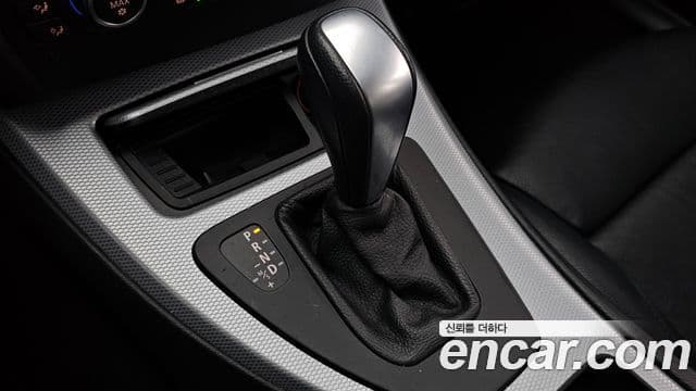 BMW 3시리즈 (E90) 320d седан M Sport, 2011 9