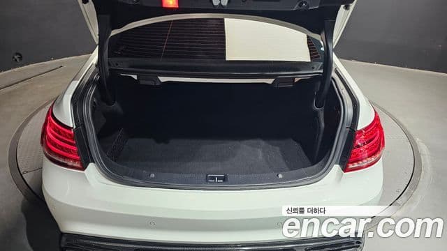 Mercedes-Benz E-класс W212 E400 купе, 2016 20