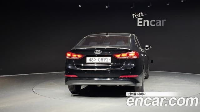 Hyundai Avante AD Modern, 2016 4