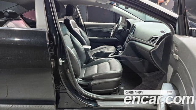 Hyundai Avante AD Modern, 2016 11