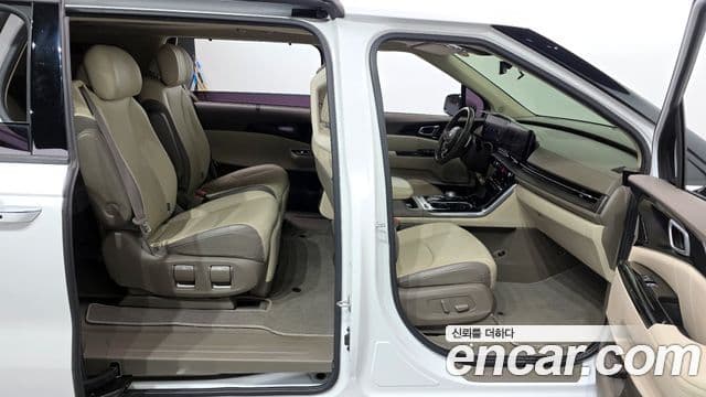 Kia Carnival 4세대 Signature, 2021 11