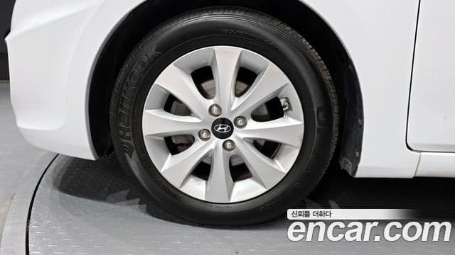 Hyundai Accent(новый кузов / новое поколение) Modern, 2016 все фото