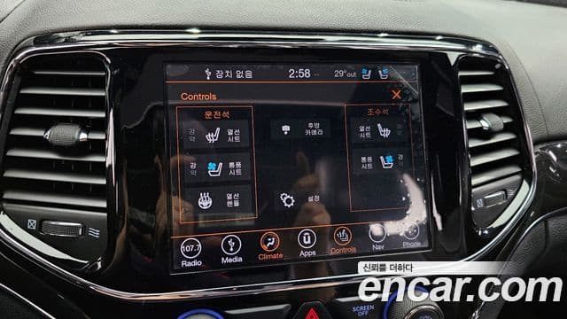 Jeep Grand Cherokee WK2, 2019 15