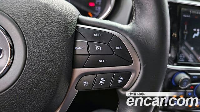 Jeep Grand Cherokee WK2, 2019 18