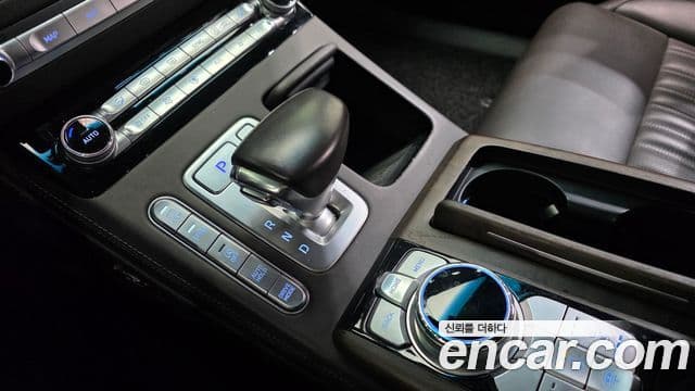 Genesis G90 Prestige, 2019 9