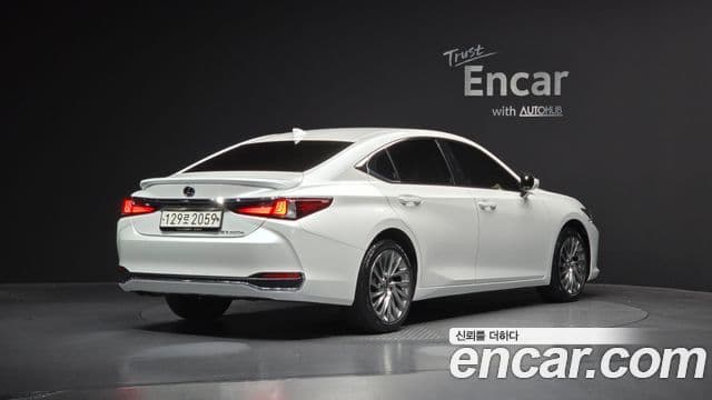 Lexus ES300h 7세대 Luxury Plus, 2023 2