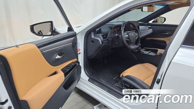 Lexus ES300h 7세대 Luxury Plus, 2023 10