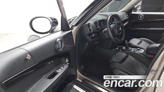 Mini Cooper Countryman 2세대, 2023 12