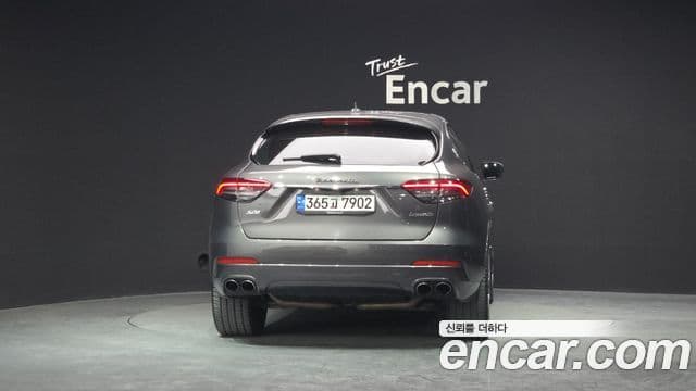 Maserati Levante 3.0 AWD GranLusso, 2020 4