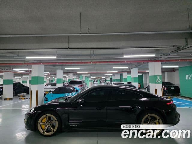 Porsche 타이칸 турбо S, 2025 13