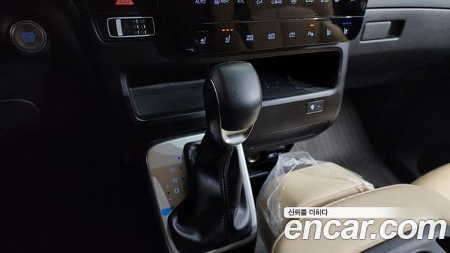 Hyundai Staria Modern, 2022 9