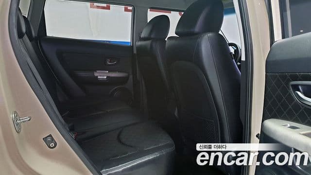 Kia Soul Luxury, 2012 16