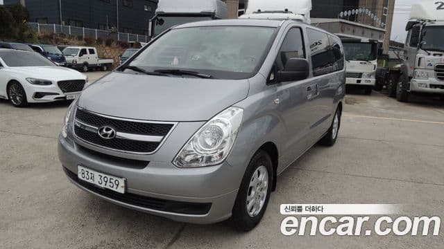 Hyundai Grand Starex CVX Deluxe, 2012 1