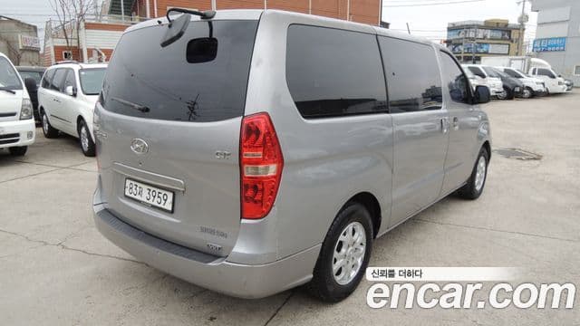 Hyundai Grand Starex CVX Deluxe, 2012 4