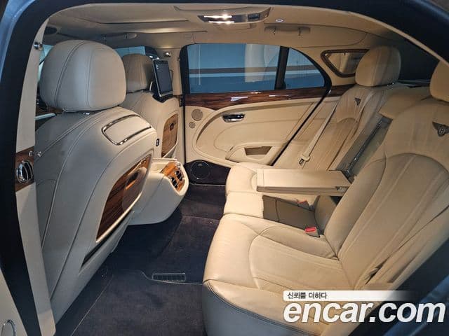 Bentley 뮬산, 2017 8