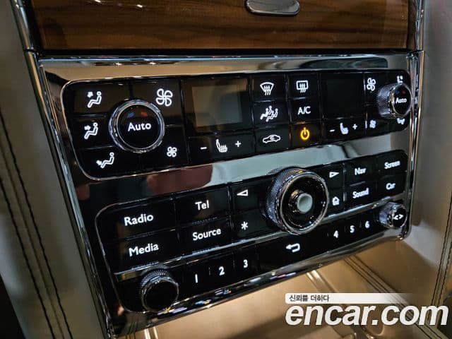 Bentley 뮬산, 2017 13