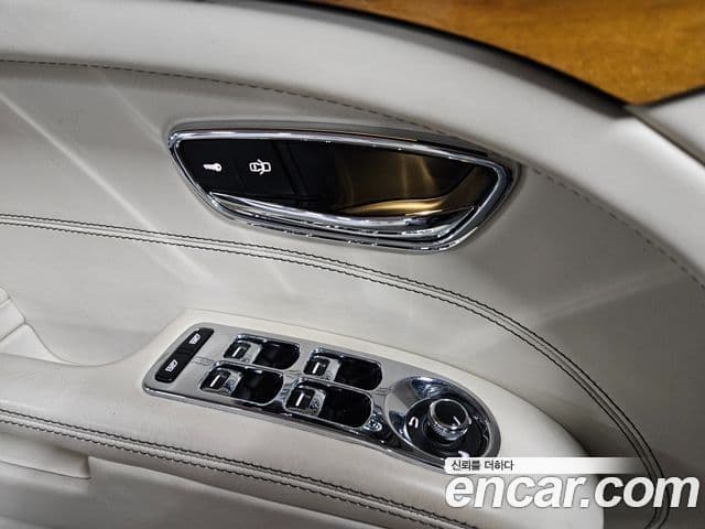 Bentley 뮬산, 2017 15