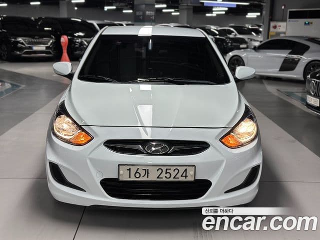 Hyundai Accent(новый кузов / новое поколение) 1.4 VVT Smart, 2015 1