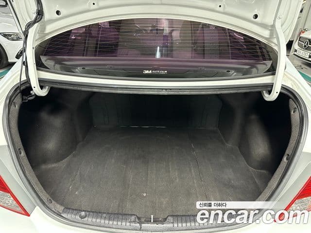 Hyundai Accent(новый кузов / новое поколение) 1.4 VVT Smart, 2015 6