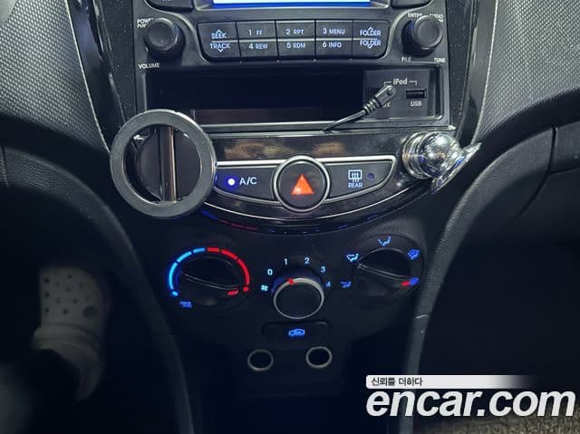 Hyundai Accent(новый кузов / новое поколение) 1.4 VVT Smart, 2015 12