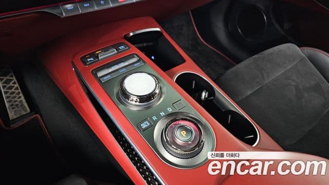 Genesis GV70, 2023 9