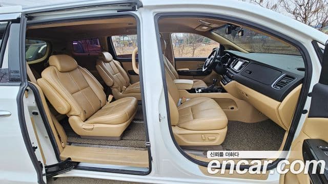 Kia All New Carnival Noblesse, 2016 12